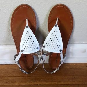 LUCKY BRAND WHITE SANDALS